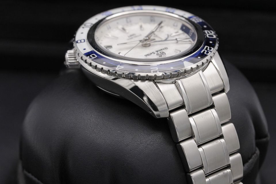 Grand Seiko Sport Collection SBGE275 Image 4
